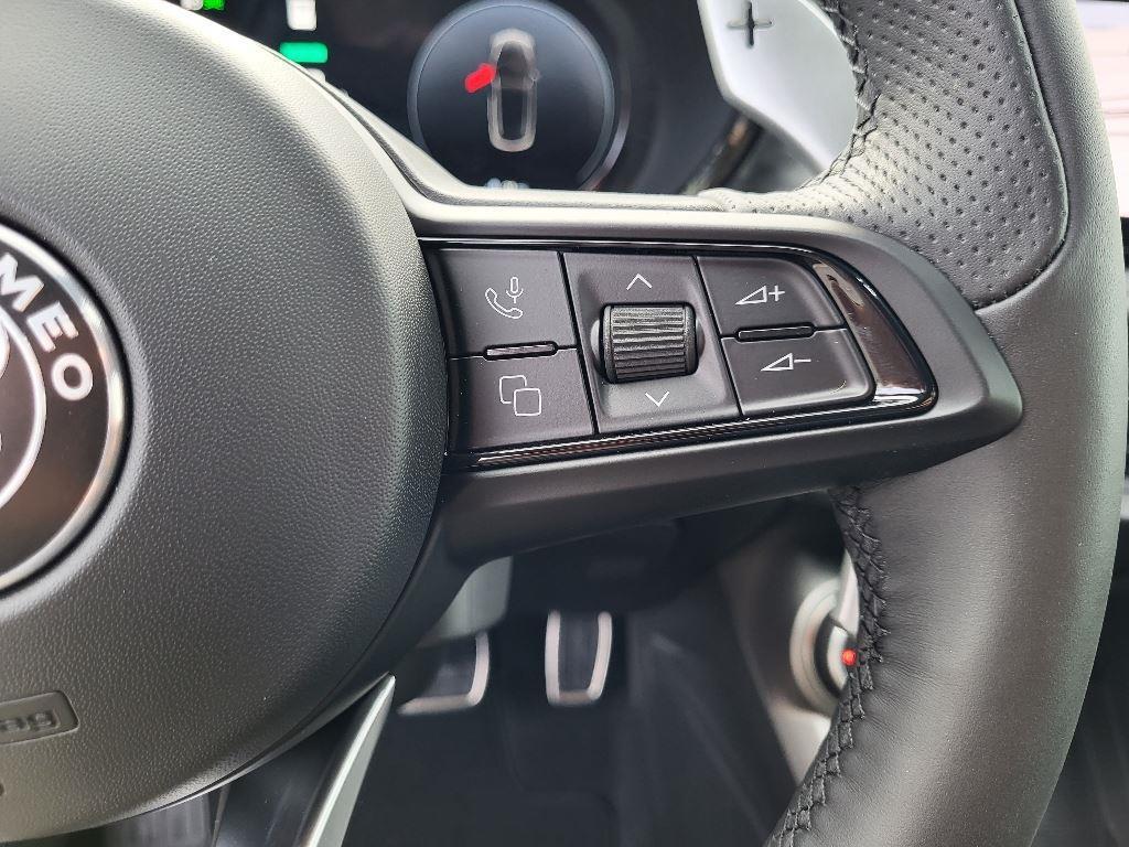 new 2024 Alfa Romeo Tonale car, priced at $39,945