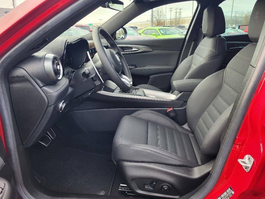 new 2024 Alfa Romeo Tonale car, priced at $39,945