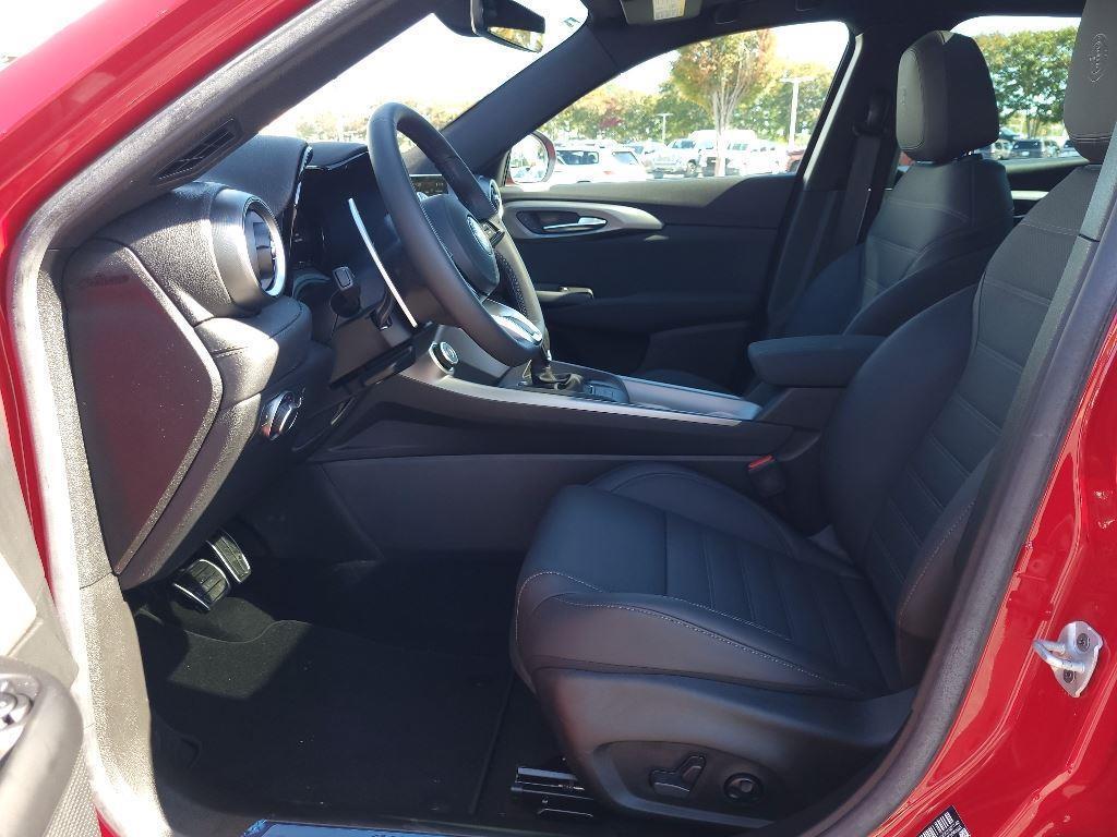 new 2024 Alfa Romeo Tonale car, priced at $39,540