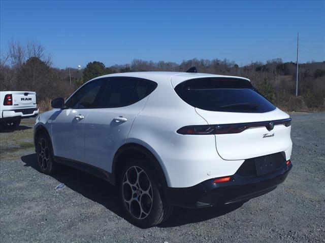 new 2025 Alfa Romeo Tonale car, priced at $40,030