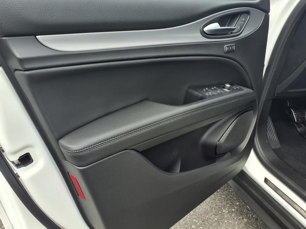 new 2025 Alfa Romeo Stelvio car, priced at $49,105