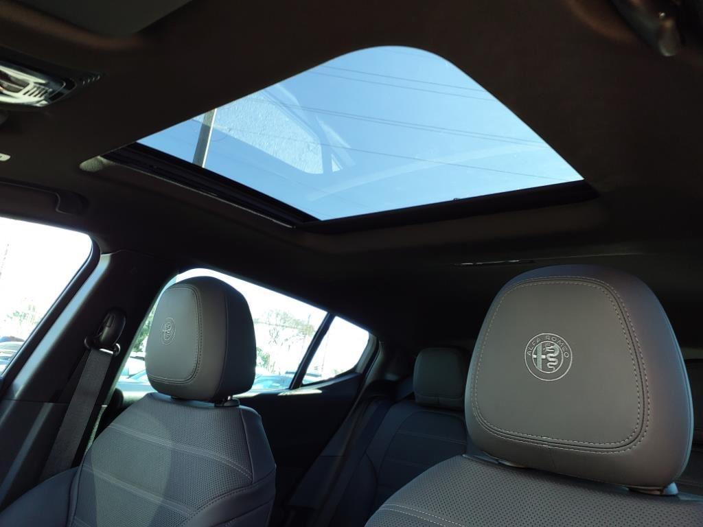 new 2024 Alfa Romeo Tonale car, priced at $39,540