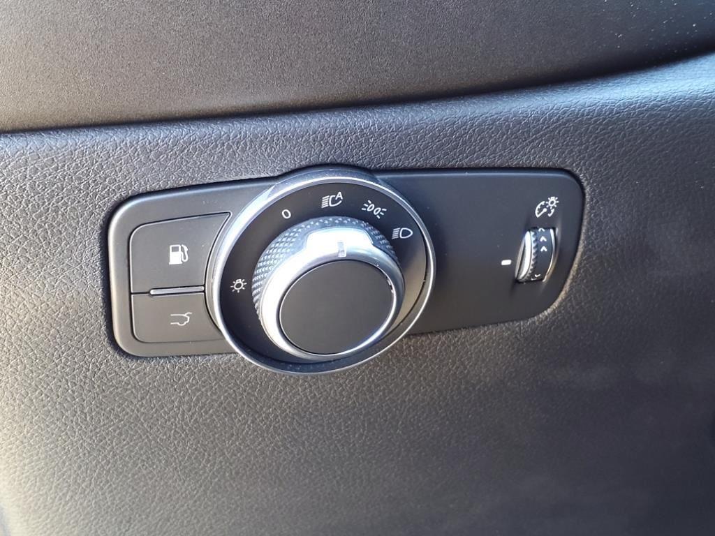 new 2024 Alfa Romeo Tonale car, priced at $39,540