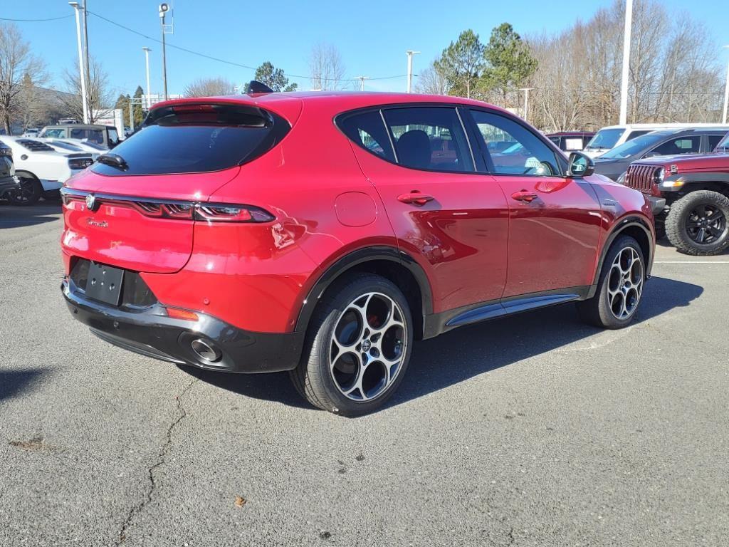 new 2024 Alfa Romeo Tonale car, priced at $38,235