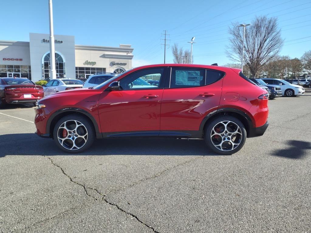 new 2024 Alfa Romeo Tonale car, priced at $38,235