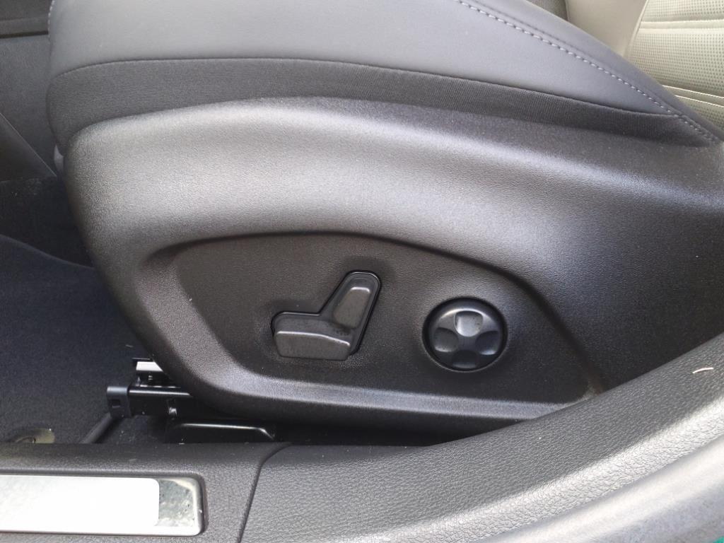 new 2024 Alfa Romeo Tonale car, priced at $39,935