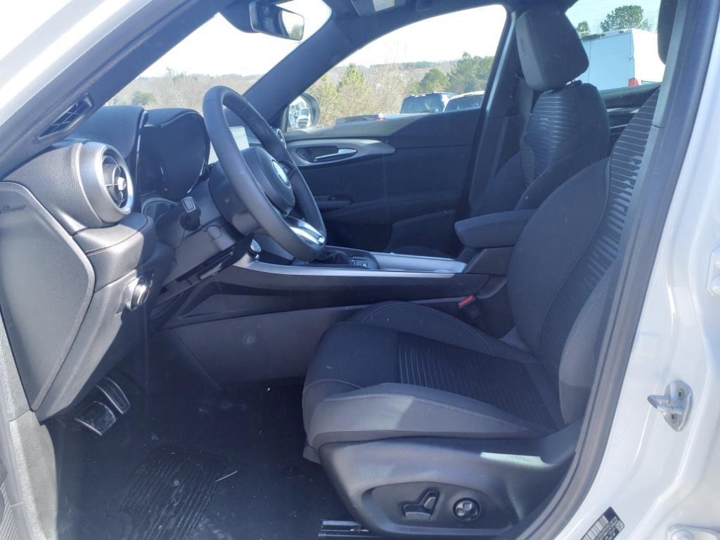 new 2025 Alfa Romeo Tonale car, priced at $38,917