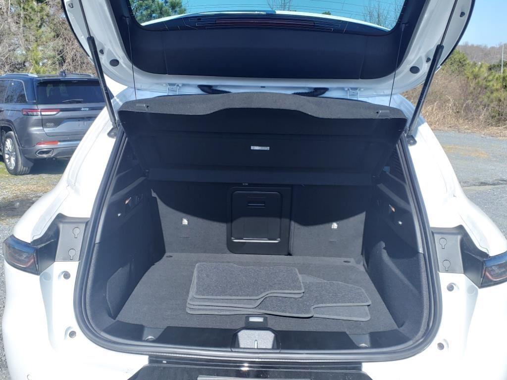 new 2025 Alfa Romeo Tonale car, priced at $38,917