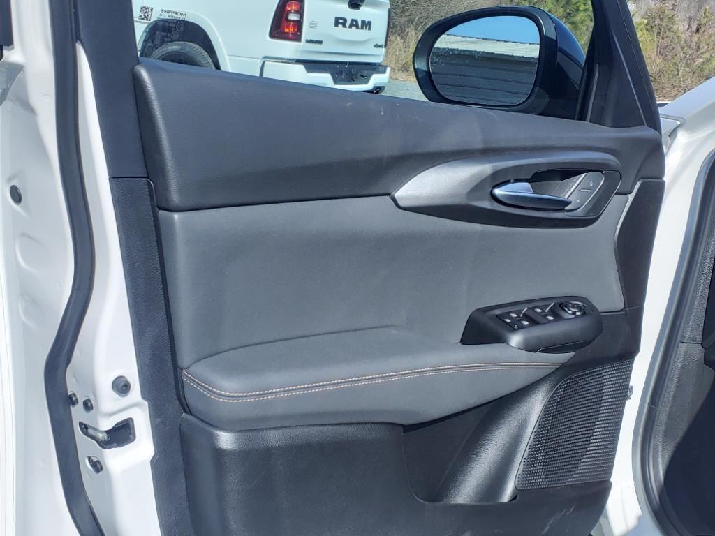 new 2025 Alfa Romeo Tonale car, priced at $38,917