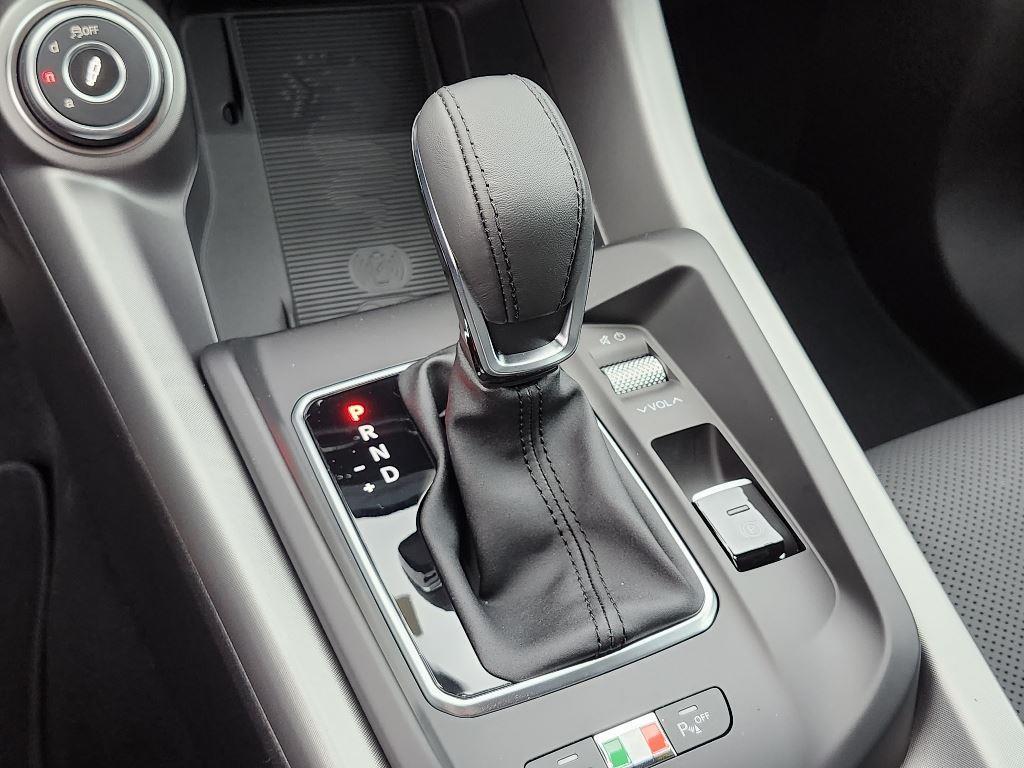 new 2024 Alfa Romeo Tonale car, priced at $39,935