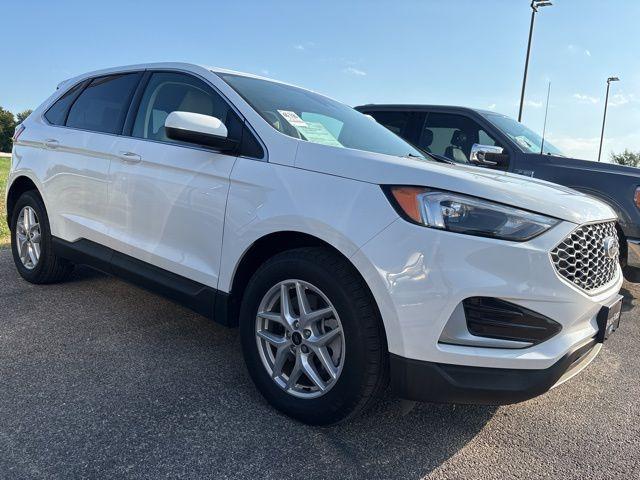 used 2024 Ford Edge car, priced at $26,500