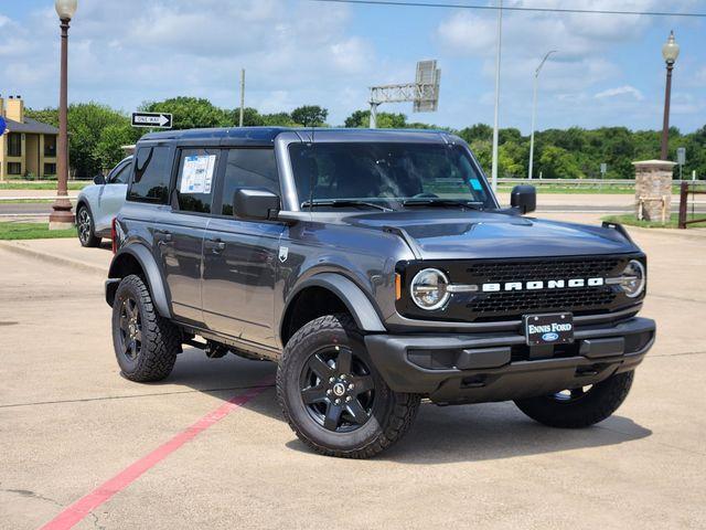 new 2025 Ford Bronco car, priced at $45,732
