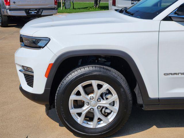 used 2023 Jeep Grand Cherokee car, priced at $27,300
