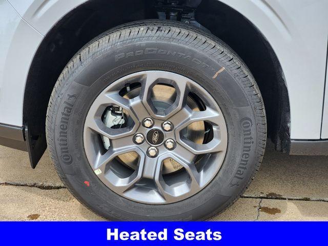 new 2025 Ford Maverick car, priced at $32,062