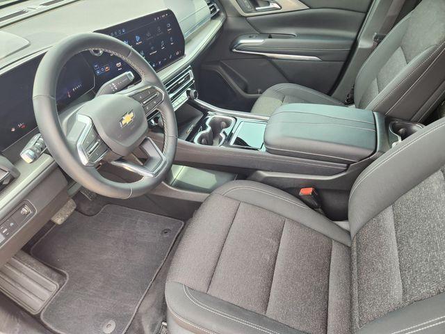 used 2024 Chevrolet Traverse car, priced at $31,650