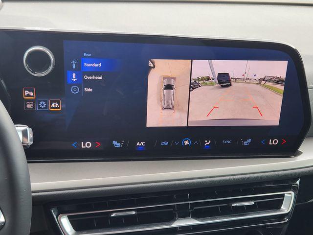 used 2024 Chevrolet Traverse car, priced at $31,650