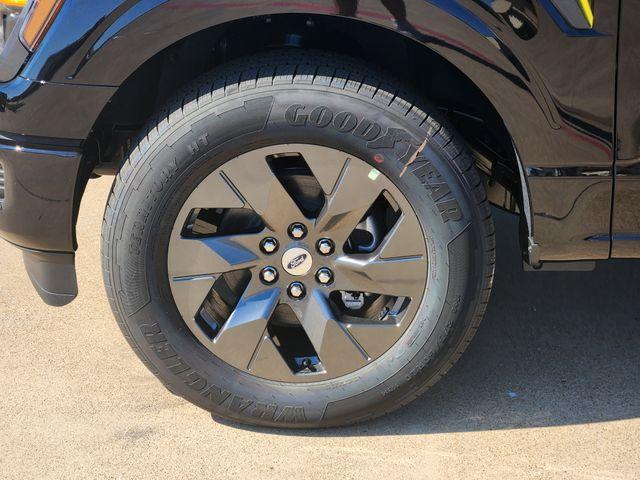 new 2025 Ford F-150 car, priced at $44,040