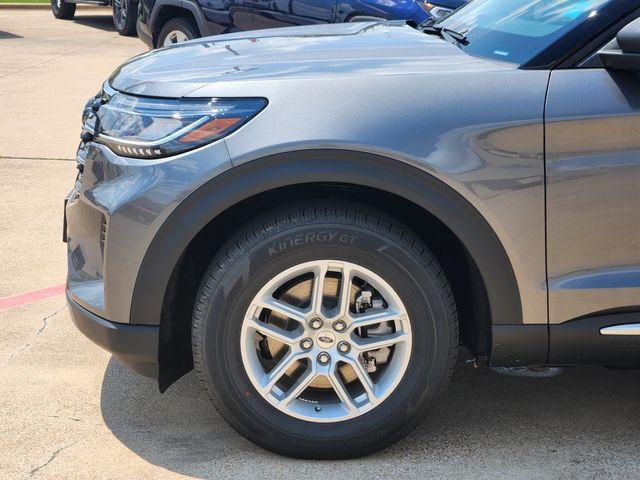new 2025 Ford Explorer car, priced at $39,091