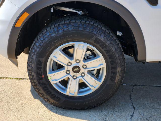 new 2025 Ford Ranger car, priced at $32,000