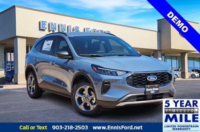 new 2025 Ford Escape car, priced at $27,999