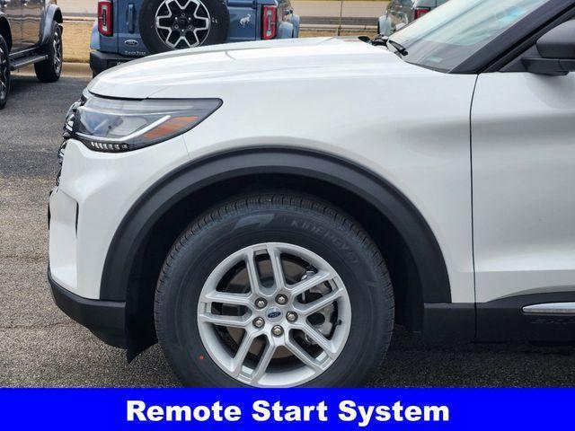 new 2025 Ford Explorer car, priced at $35,500
