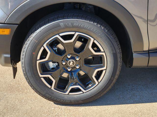 new 2025 Ford Bronco Sport car, priced at $38,985