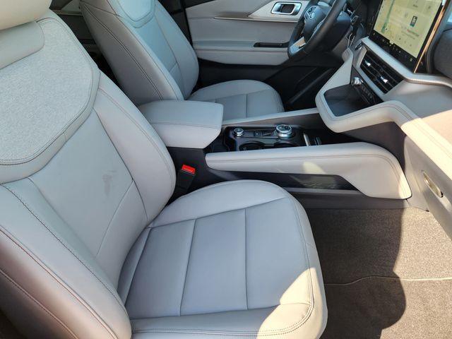 new 2025 Ford Explorer car, priced at $44,165