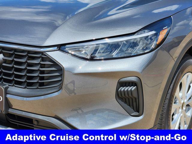 new 2025 Ford Escape car, priced at $26,499