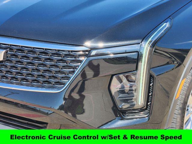 used 2024 Cadillac XT4 car, priced at $30,823