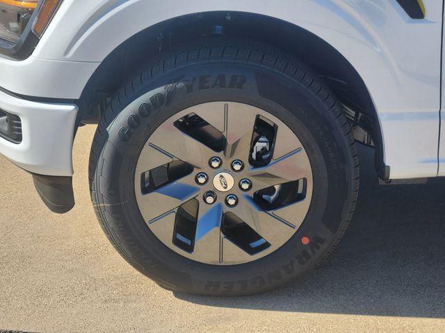 new 2025 Ford F-150 car, priced at $45,378