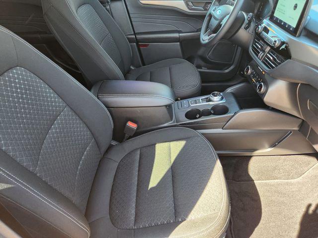 used 2025 Ford Escape car, priced at $25,997