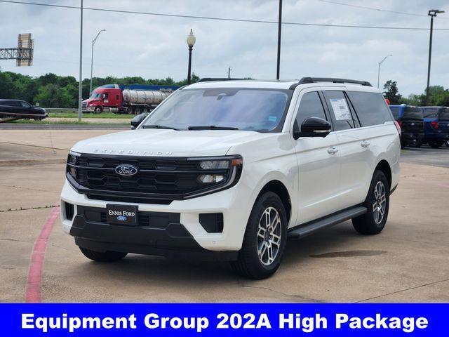 new 2025 Ford Expedition Max car, priced at $71,905