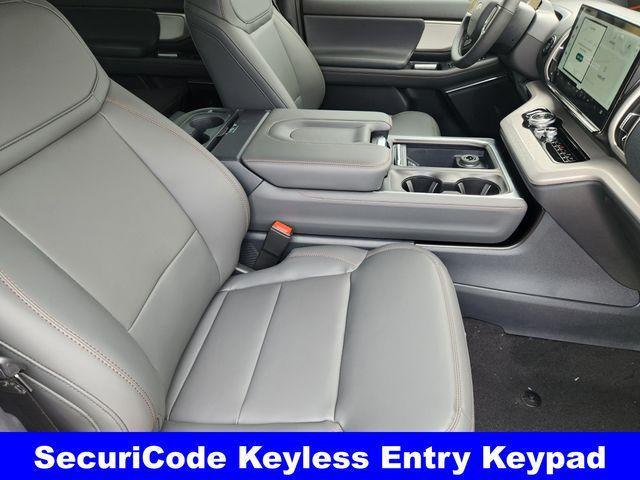 new 2025 Ford Expedition Max car, priced at $68,905