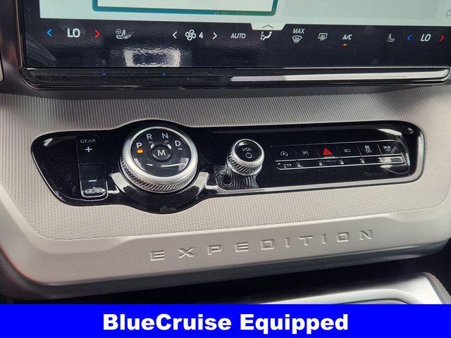 new 2025 Ford Expedition Max car, priced at $68,905