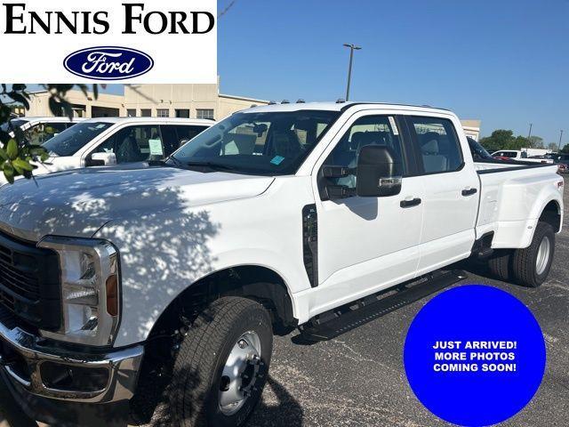 new 2025 Ford F-350 car, priced at $54,713