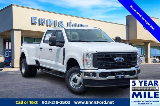 new 2025 Ford F-350 car, priced at $52,490