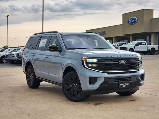 new 2025 Ford Expedition car, priced at $80,990