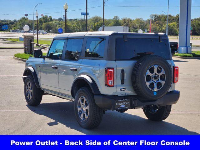 new 2024 Ford Bronco car, priced at $45,652