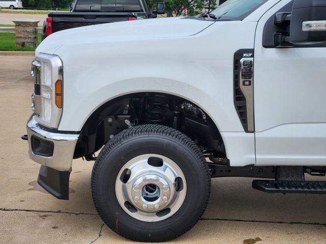 new 2025 Ford F-350 car, priced at $53,569