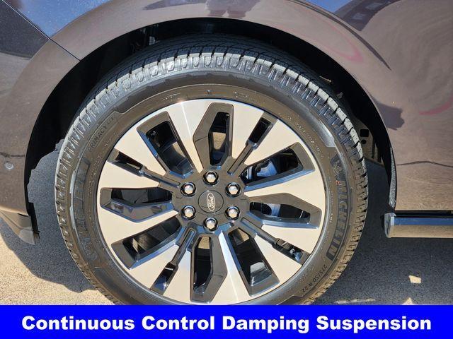 new 2025 Ford Expedition car, priced at $73,688