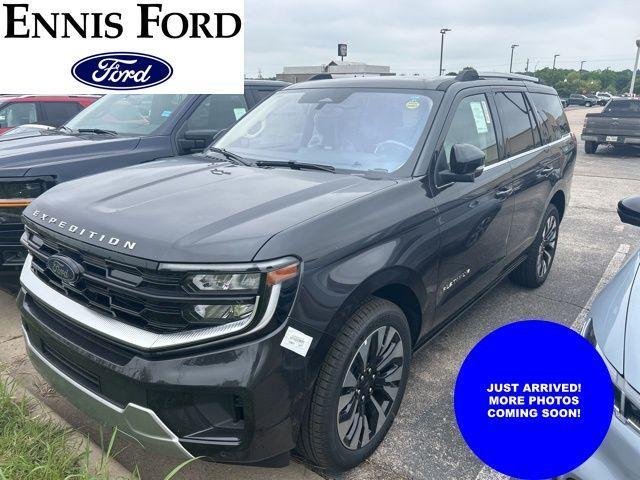 new 2025 Ford Expedition car, priced at $79,730