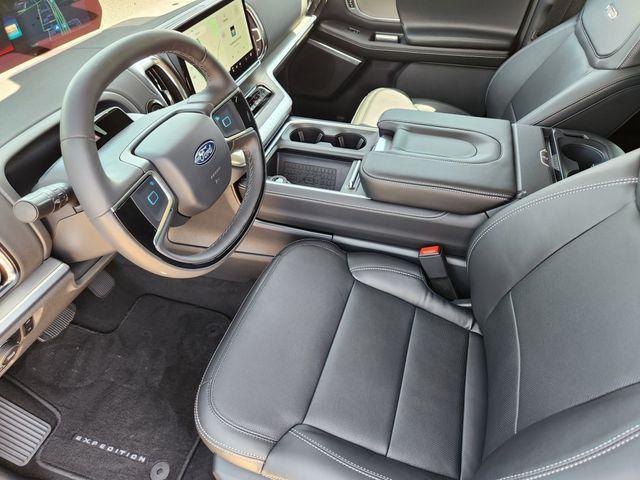 new 2025 Ford Expedition car, priced at $73,688