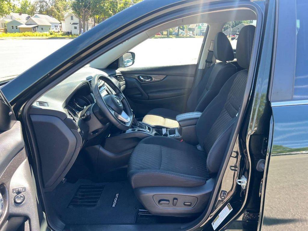 used 2019 Nissan Rogue car, priced at $18,888
