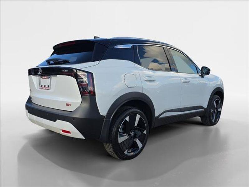 new 2025 Nissan Kicks car, priced at $28,070