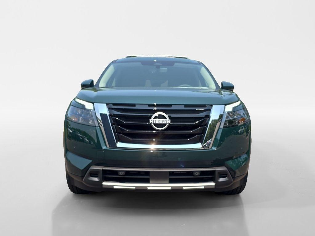 new 2025 Nissan Pathfinder car, priced at $50,167