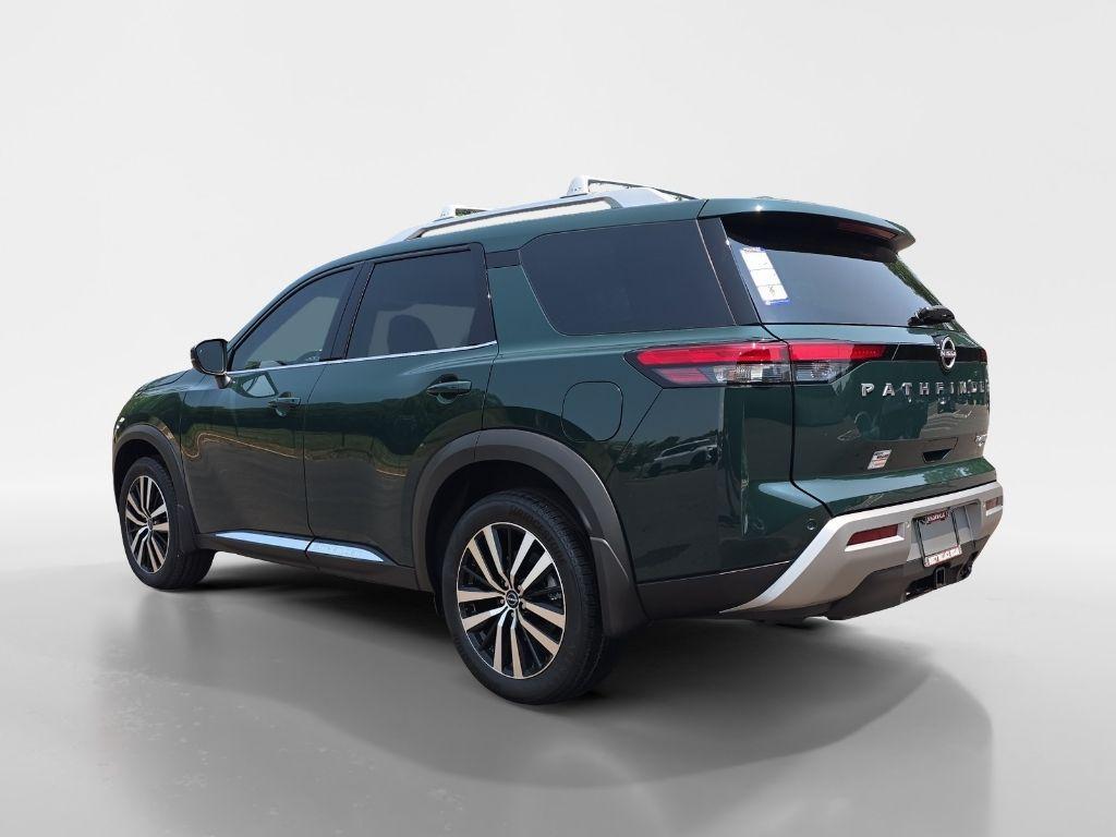 new 2025 Nissan Pathfinder car, priced at $50,167