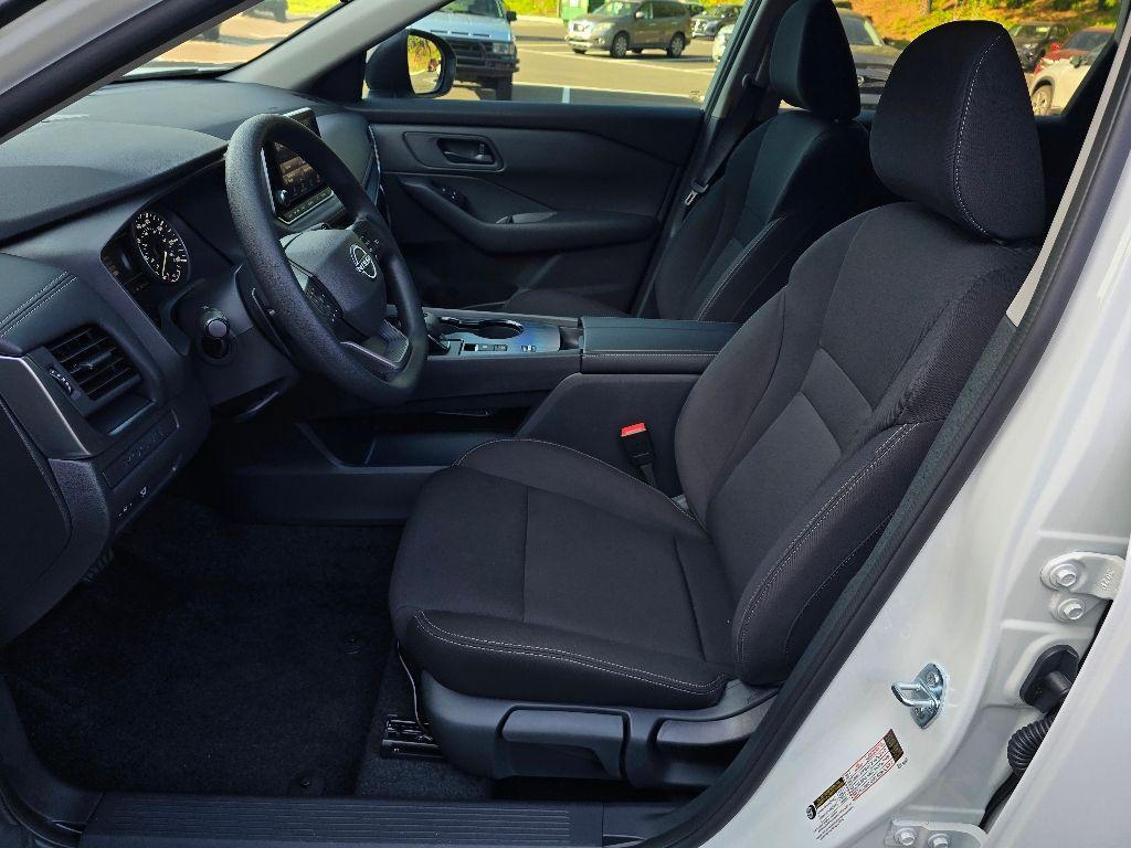 new 2025 Nissan Rogue car, priced at $30,177