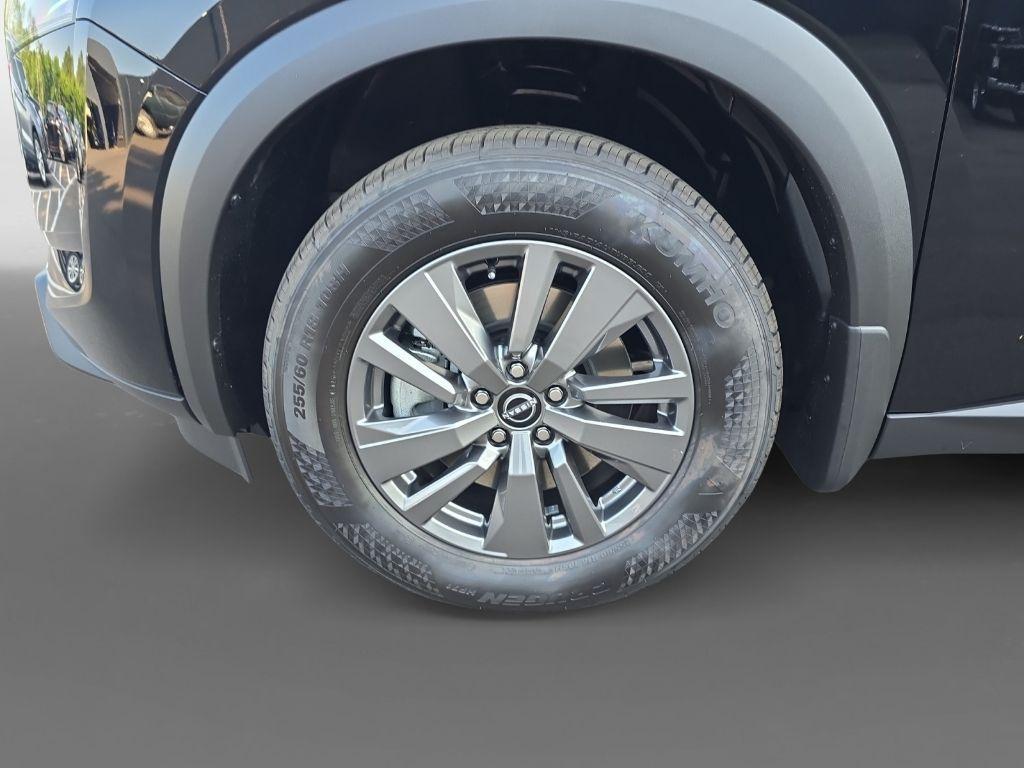 new 2025 Nissan Pathfinder car, priced at $40,278