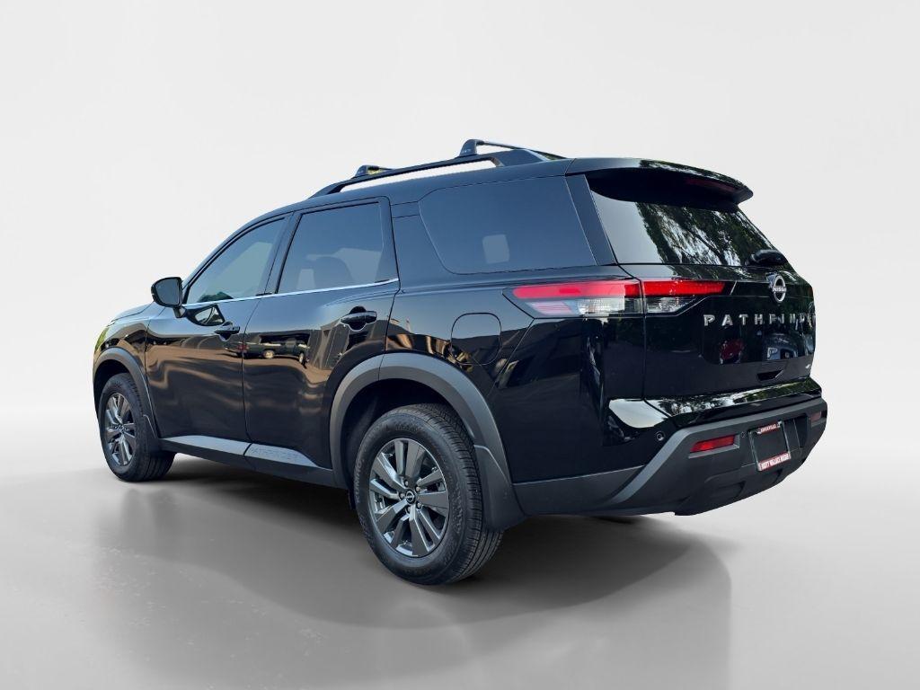new 2025 Nissan Pathfinder car, priced at $40,278