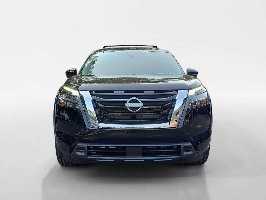 new 2025 Nissan Pathfinder car, priced at $40,278